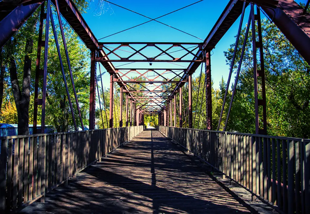 Bike and walking path in Boise called the Greenbelt.